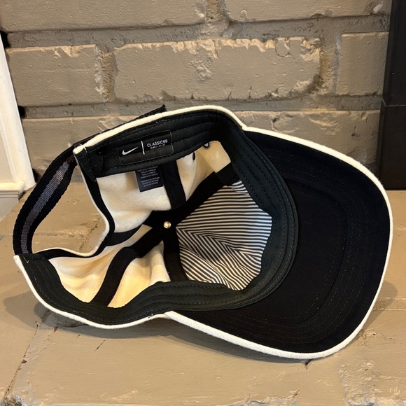 Nike Golf Hat Cap Adult Adjustable Strap Back Off-White Wool Blend Classic 99 - Picture 9 of 9